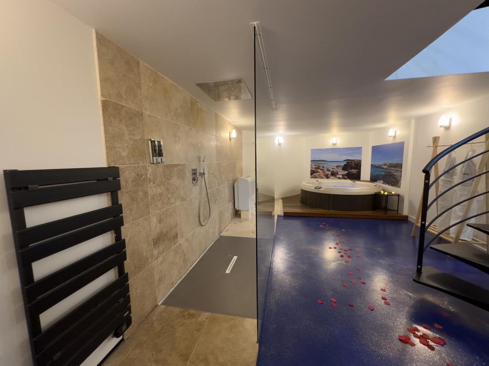 בורדו Mieuxqualhotel Jacuzzi Privatif La Parenthese מראה חיצוני תמונה
