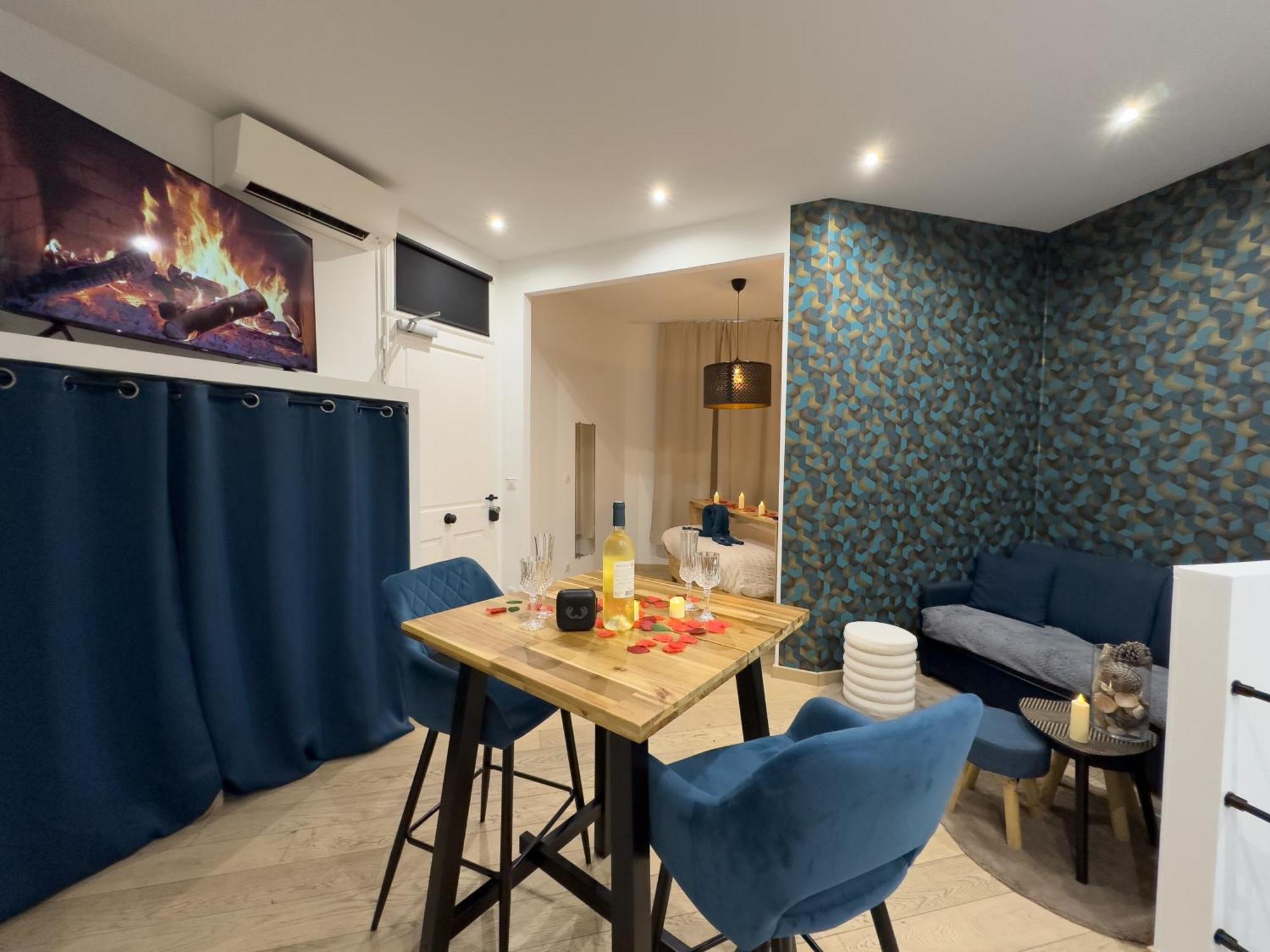 בורדו Mieuxqualhotel Jacuzzi Privatif La Parenthese מראה חיצוני תמונה